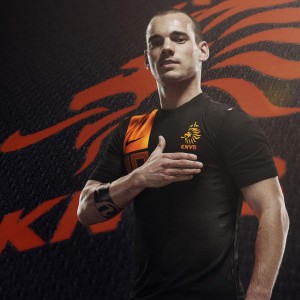 开云官方网站-激情与失控的碰撞，足球场上的人性戏剧，激情与失控的碰撞，足球场上的人性戏剧