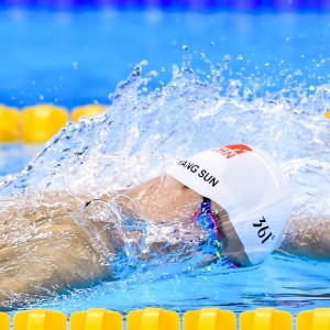 体育竞猜网站-临阵换将的艺术与风险，转会窗与杯赛间的豪赌，谁能笑到最后？临阵换将的艺术与风险，转会窗与杯赛间的豪赌